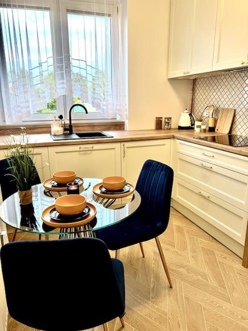 B&W Luxurious Apartment In The Heart Of Breslavia Esterno foto